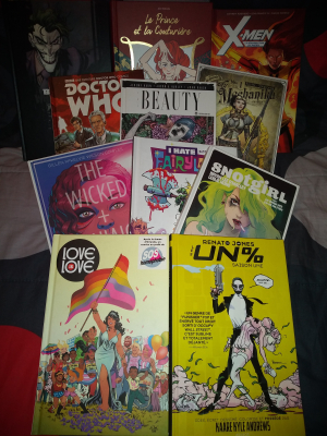 De haut gauche a bas droit : Batman White Knight, Le prince et la couturière, X-men, Doctor who, The Beauty, Lady Mechanika, The wicked + the divine, I hate fairyland, snotgirl, love is love, Renato Jones les un% 