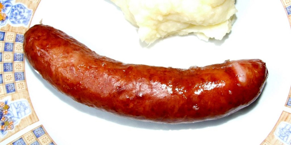 Une belle saucisse de Montbéliard en guise d'organe reproducteur. Quelques connexions sanguines et nerveuses, et hop !