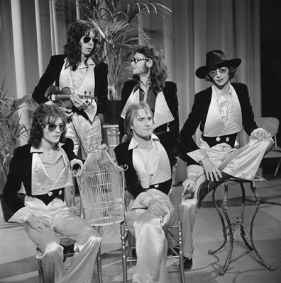 Steve Harley & Cockney Rebel in AVRO's TopPop (Dutch television show) in 1974